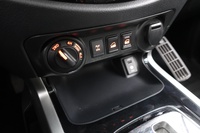 Nissan Navara vaihtoauto