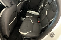 Volvo V40 Cross Country vaihtoauto