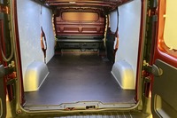 Nissan Primastar vaihtoauto