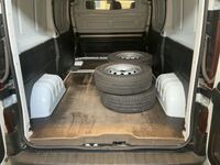 Nissan Primastar vaihtoauto