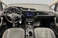 Volkswagen Touran vaihtoauto