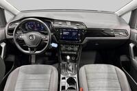 Volkswagen Touran vaihtoauto