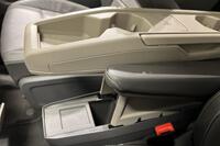 Volkswagen Multivan vaihtoauto