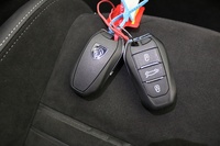 Peugeot E-3008 vaihtoauto