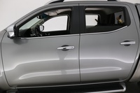Nissan Navara vaihtoauto