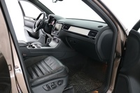 Volkswagen Touareg vaihtoauto