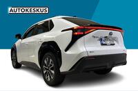 Toyota bZ4X vaihtoauto