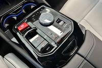 BMW M5 vaihtoauto