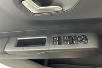 Ford Tourneo Courier vaihtoauto