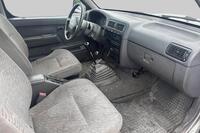 Nissan Pickup vaihtoauto