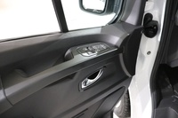 Nissan Primastar vaihtoauto