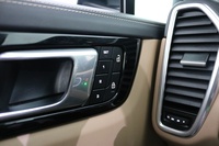 Porsche Cayenne vaihtoauto