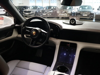 Porsche Taycan vaihtoauto