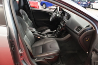 Volvo V40 Cross Country vaihtoauto