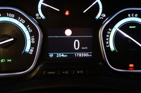 Opel Zafira-e vaihtoauto