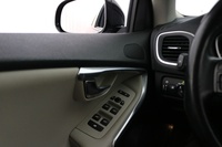 Volvo V40 Cross Country vaihtoauto