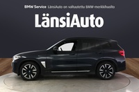 BMW iX3 vaihtoauto