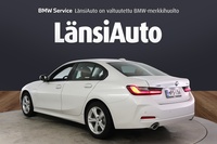 BMW 330 vaihtoauto