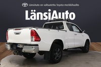 Toyota Hilux vaihtoauto