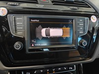 Volkswagen Touran vaihtoauto