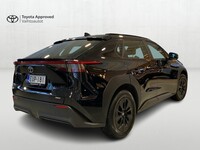 Toyota bZ4X vaihtoauto