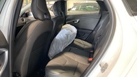 Volvo V40 Cross Country vaihtoauto