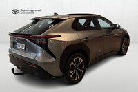 Toyota bZ4X vaihtoauto