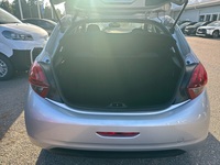 Peugeot 208 vaihtoauto