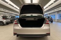 Toyota Camry vaihtoauto