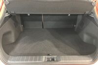 Lexus LBX vaihtoauto