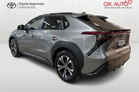 Toyota bZ4X vaihtoauto