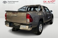 Toyota Hilux vaihtoauto