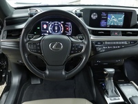 Lexus ES vaihtoauto