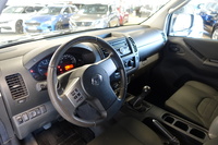 Nissan Navara vaihtoauto