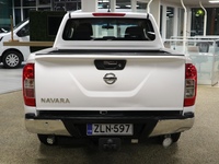 Nissan Navara vaihtoauto