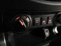 Nissan Navara vaihtoauto