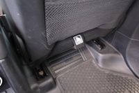 Land Rover Defender vaihtoauto