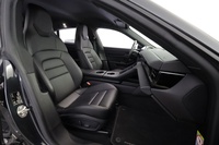 Porsche Taycan vaihtoauto