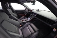 Porsche Taycan vaihtoauto