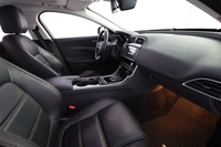 Jaguar XE vaihtoauto