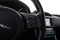 Jaguar XE vaihtoauto