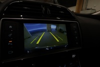 Jaguar XE vaihtoauto