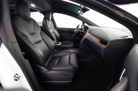 Tesla Model X vaihtoauto