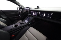Porsche Taycan vaihtoauto