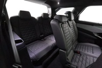 Peugeot E-5008 vaihtoauto