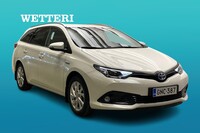 Toyota Auris vaihtoauto
