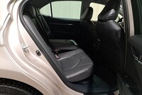 Toyota Camry vaihtoauto