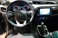 Toyota Hilux vaihtoauto