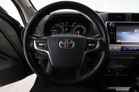 Toyota Land Cruiser vaihtoauto