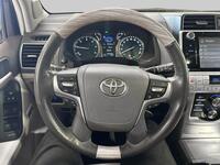 Toyota Land Cruiser vaihtoauto